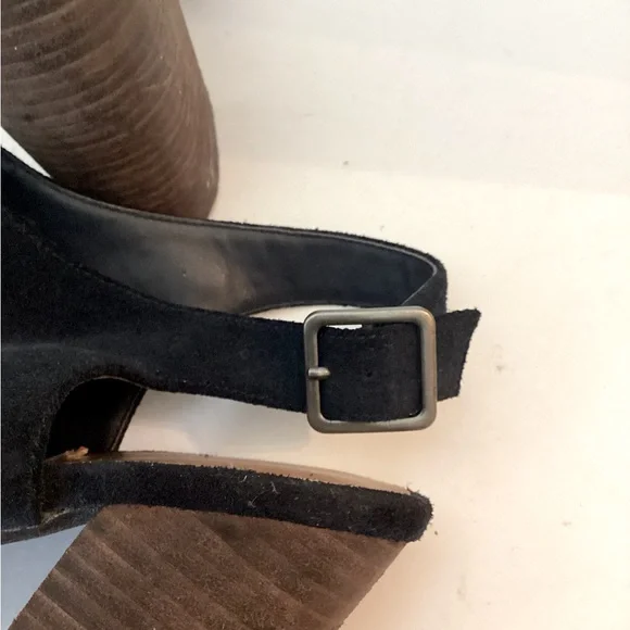 Lord & Taylor 424 Fifth Leather Deanna Navy Slingback Heels Mules Size 8 - Picture 8 of 13